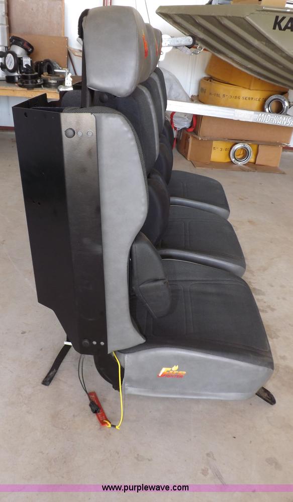 image for item I7502 Ziamalic Corp walkway bracket seating