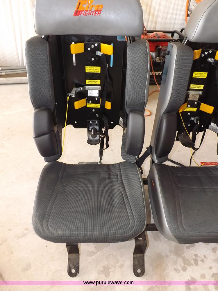 image for item I7502 Ziamalic Corp walkway bracket seating