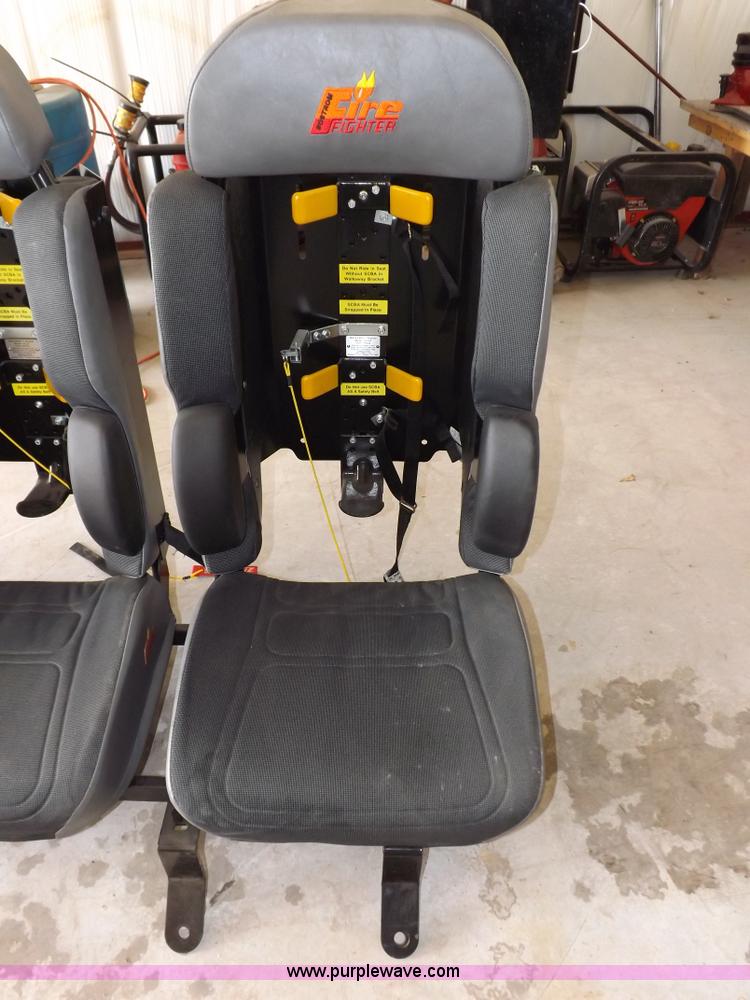 image for item I7502 Ziamalic Corp walkway bracket seating