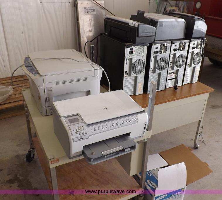 image for item I7504 Assorted office equipment