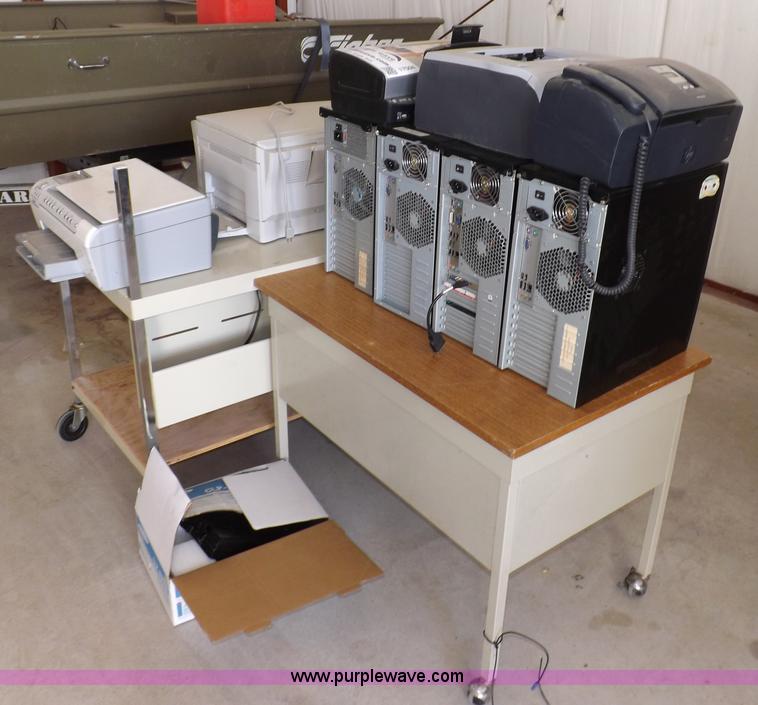 image for item I7504 Assorted office equipment