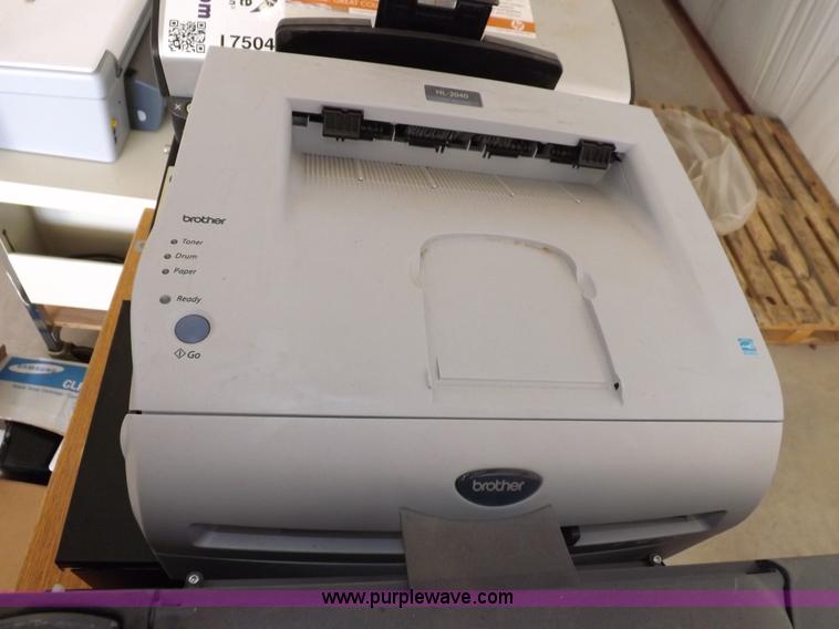 image for item I7504 Assorted office equipment