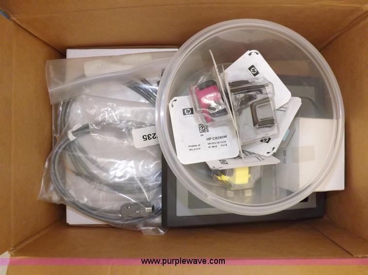 image for item I7504 Assorted office equipment