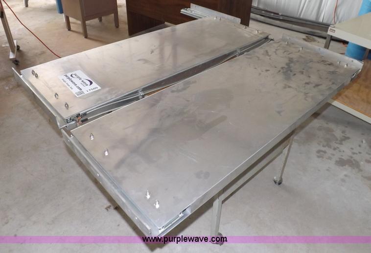 image for item I7505 (2) aluminum retractable shelf units