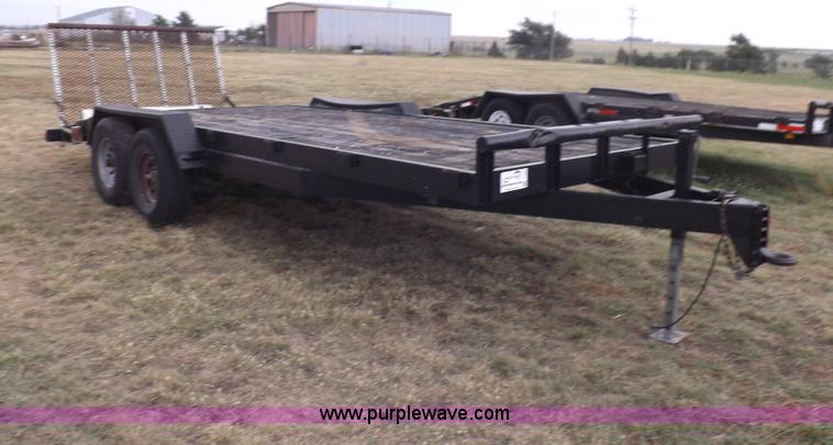 image for item I7544 2003 Paris tandem axle trailer