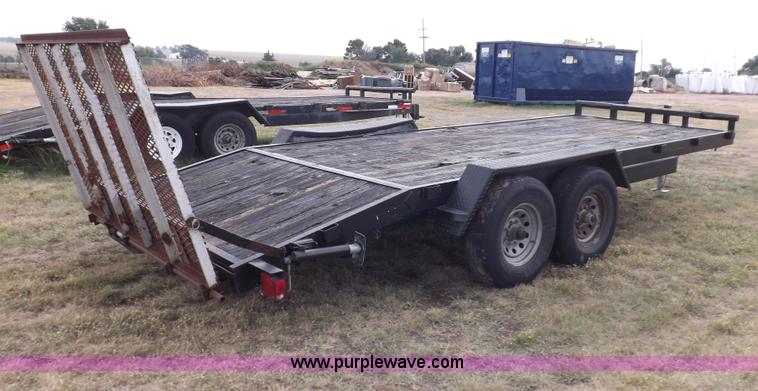 image for item I7544 2003 Paris tandem axle trailer