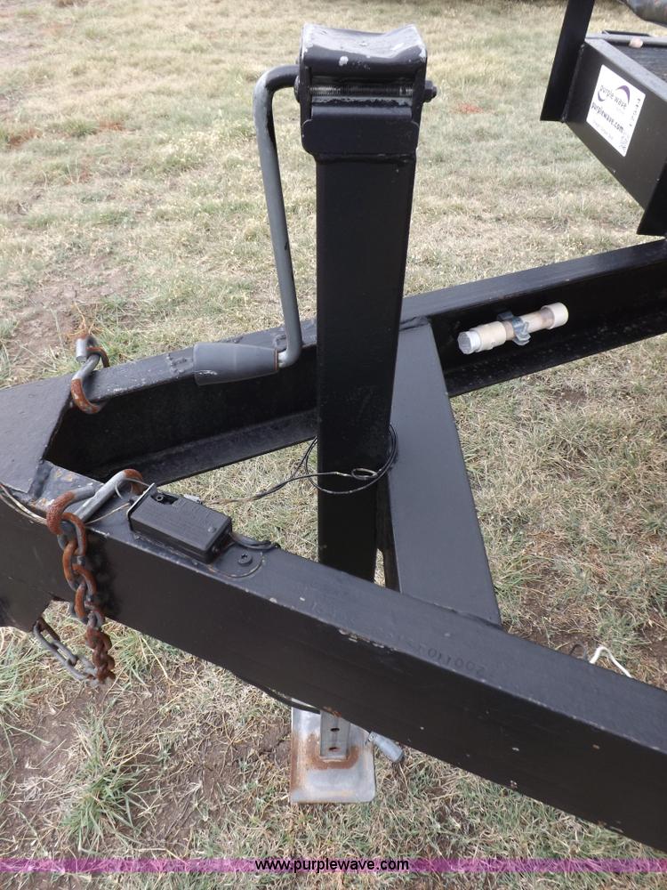 image for item I7544 2003 Paris tandem axle trailer