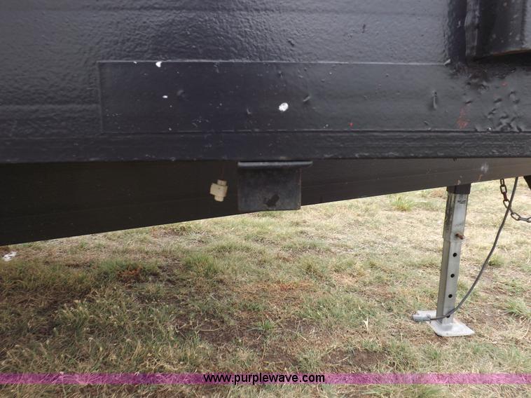 image for item I7544 2003 Paris tandem axle trailer