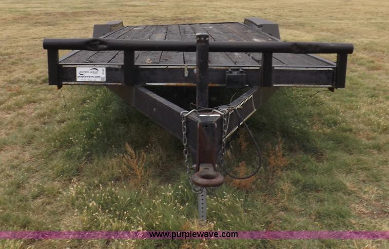 image for item I7545 2003 Paris tandem axle trailer