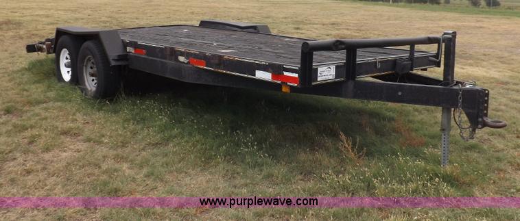 image for item I7545 2003 Paris tandem axle trailer