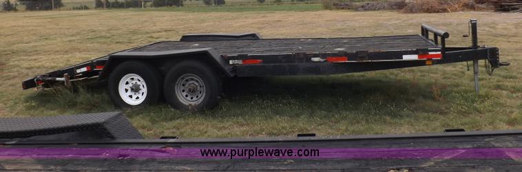 image for item I7545 2003 Paris tandem axle trailer