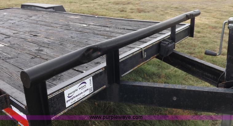 image for item I7545 2003 Paris tandem axle trailer