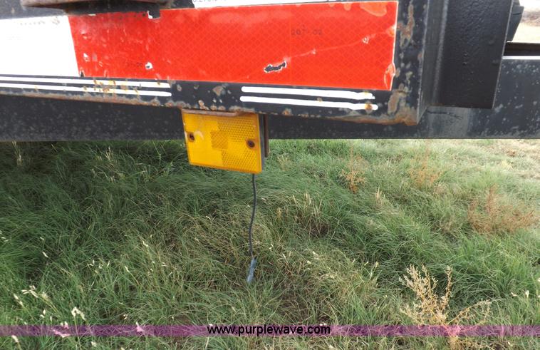 image for item I7545 2003 Paris tandem axle trailer