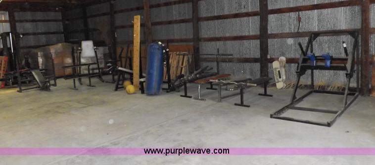 image for item I8358 Assorted weightlifting/athletic equipment