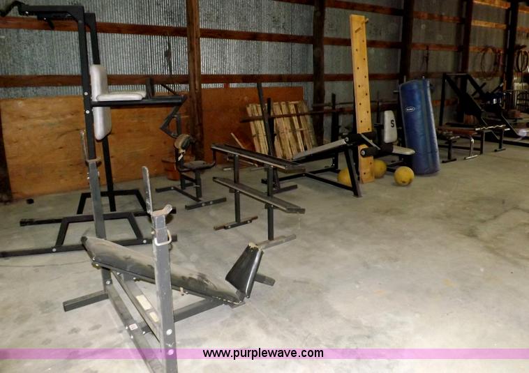 image for item I8358 Assorted weightlifting/athletic equipment