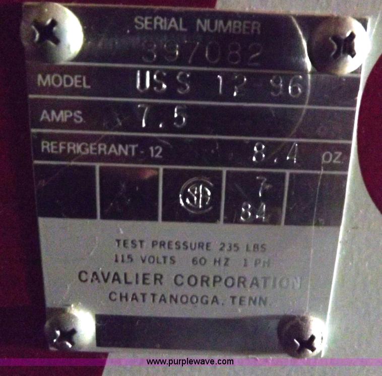 image for item I8362 Cavalier Dr Pepper soda machine