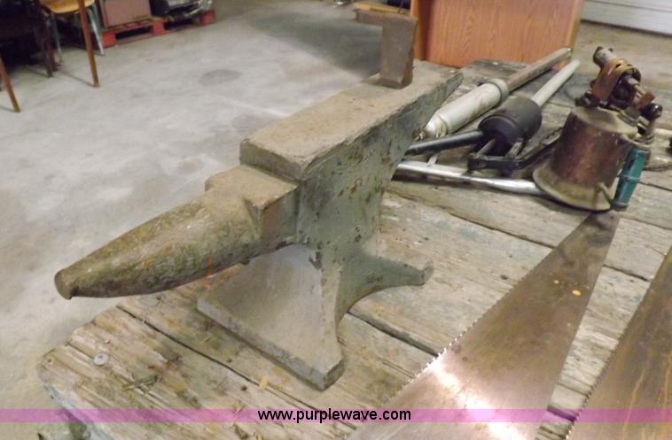 image for item I8363 Assorted shop items