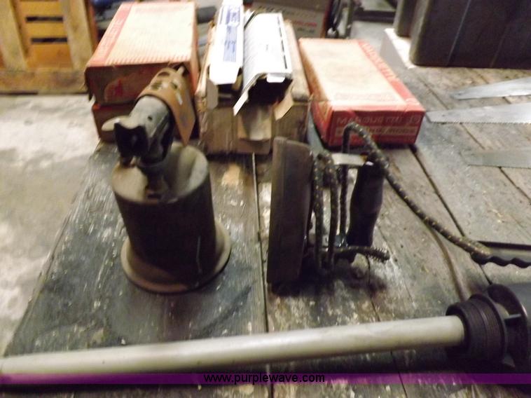 image for item I8363 Assorted shop items