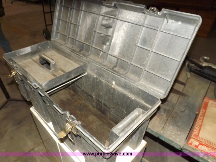 image for item I8363 Assorted shop items