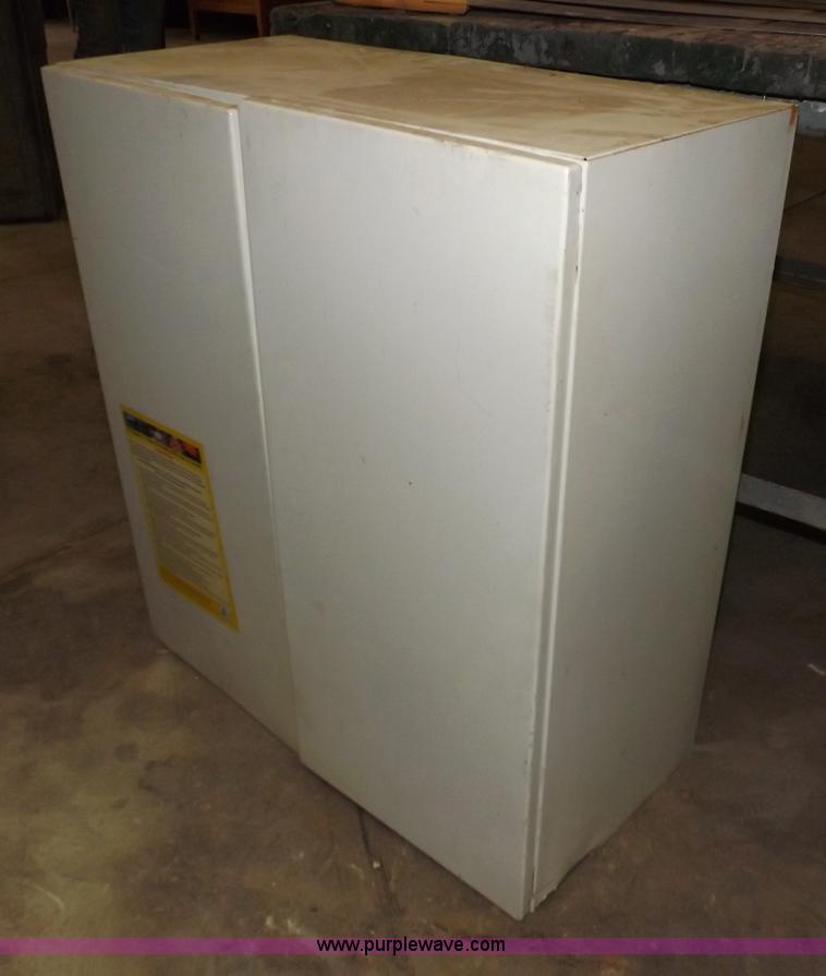 image for item I8363 Assorted shop items