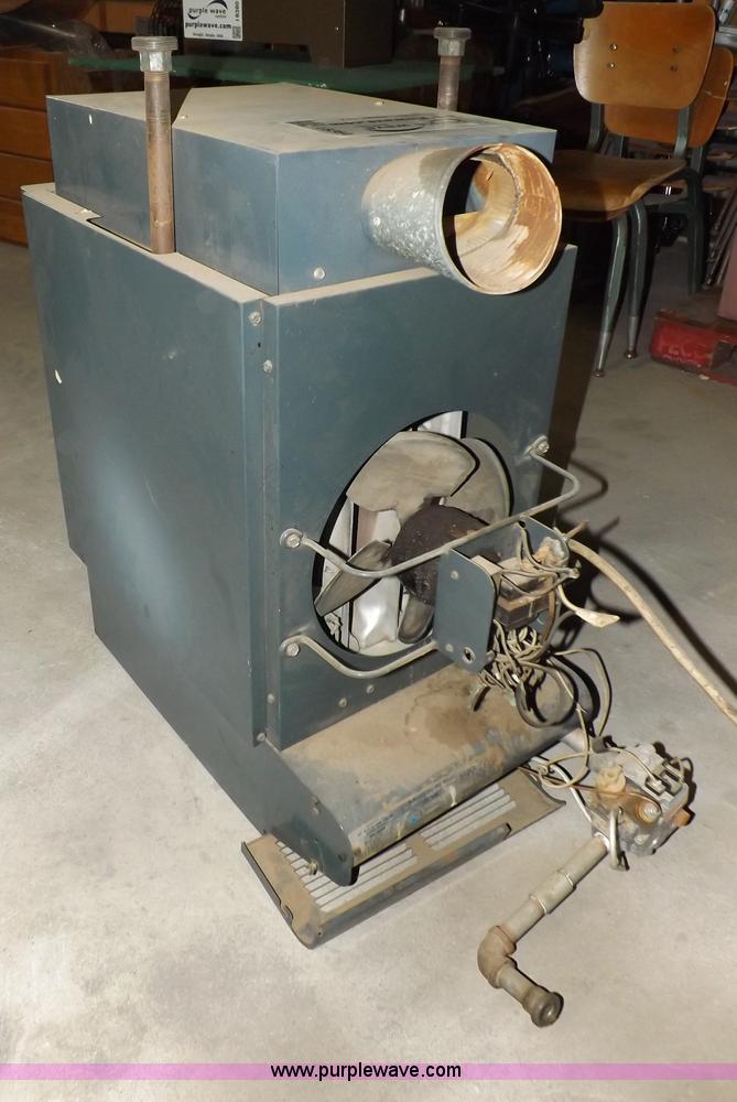 image for item I8364 DNP 75-UHE-1 ceiling mount heating unit