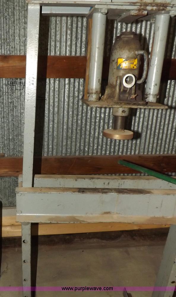 image for item I8369 Walker J-840 15 ton press