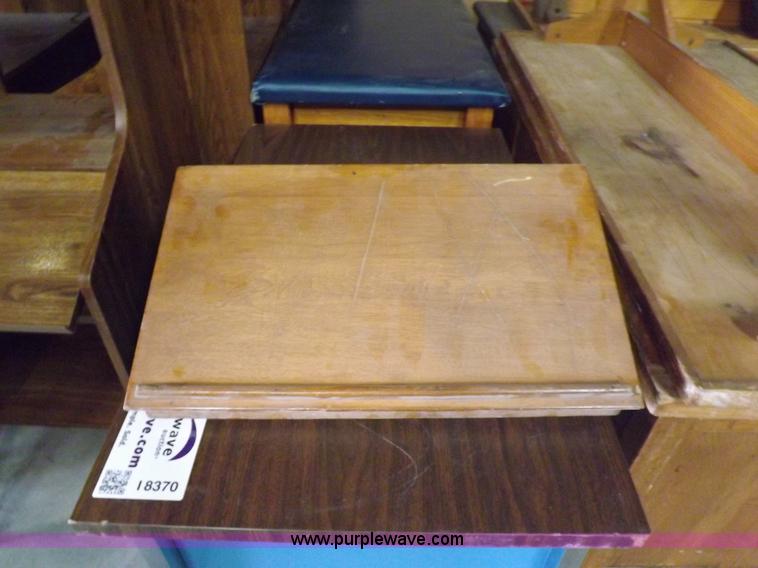 image for item I8370 Assorted desks, podiums, and tables