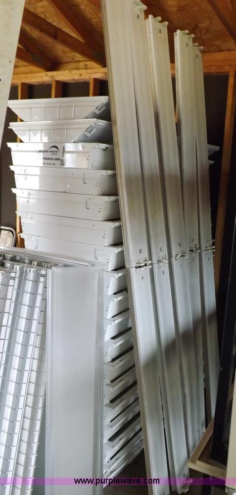 image for item I8388 Fluorescent light fixtures