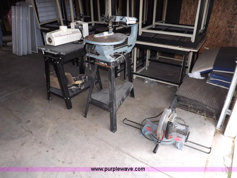 image for item I8389 Delta 40-680 scroll saw