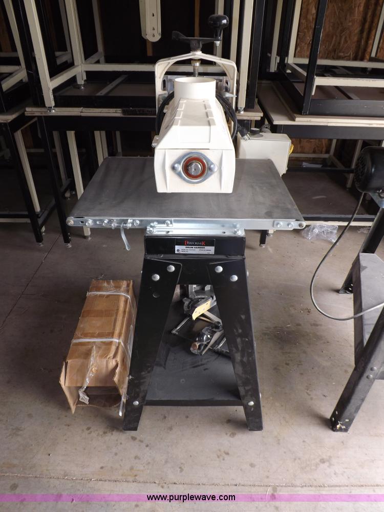image for item I8389 Delta 40-680 scroll saw