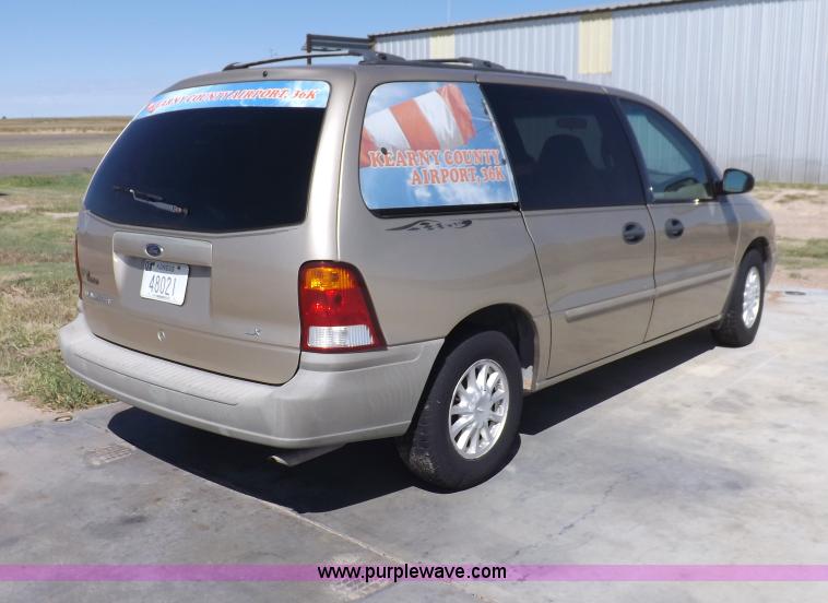 image for item I8490 2000 Ford Windstar LX van