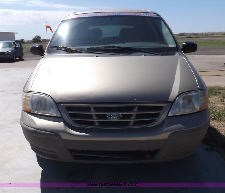 image for item I8490 2000 Ford Windstar LX van