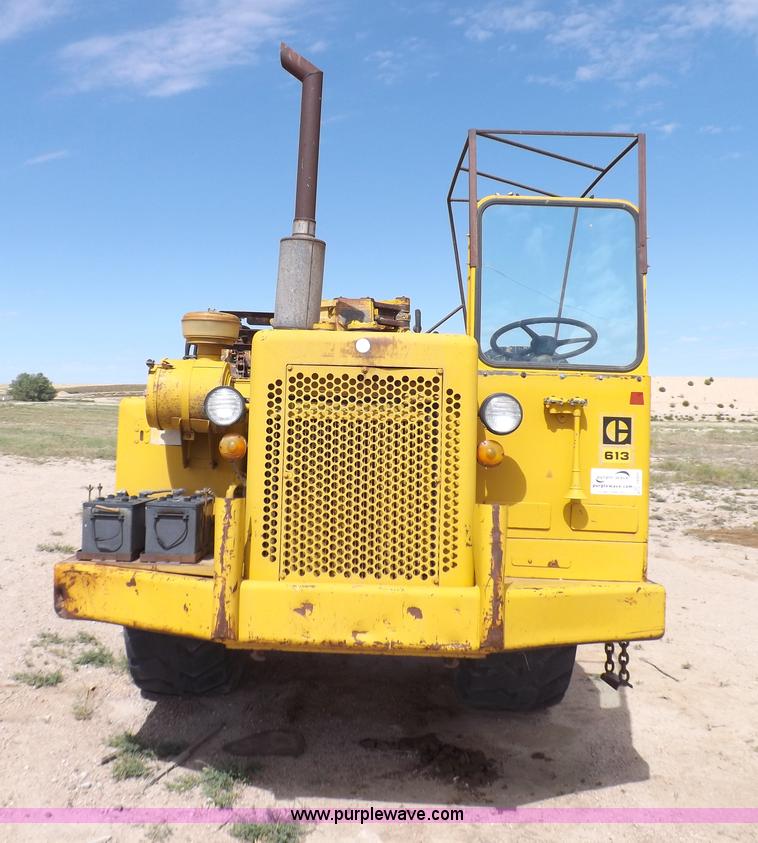 image for item I8491 1971 Caterpillar 613 elevating scraper