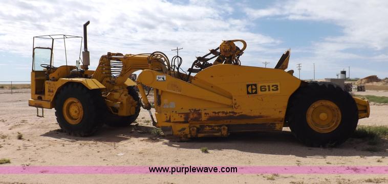 image for item I8491 1971 Caterpillar 613 elevating scraper