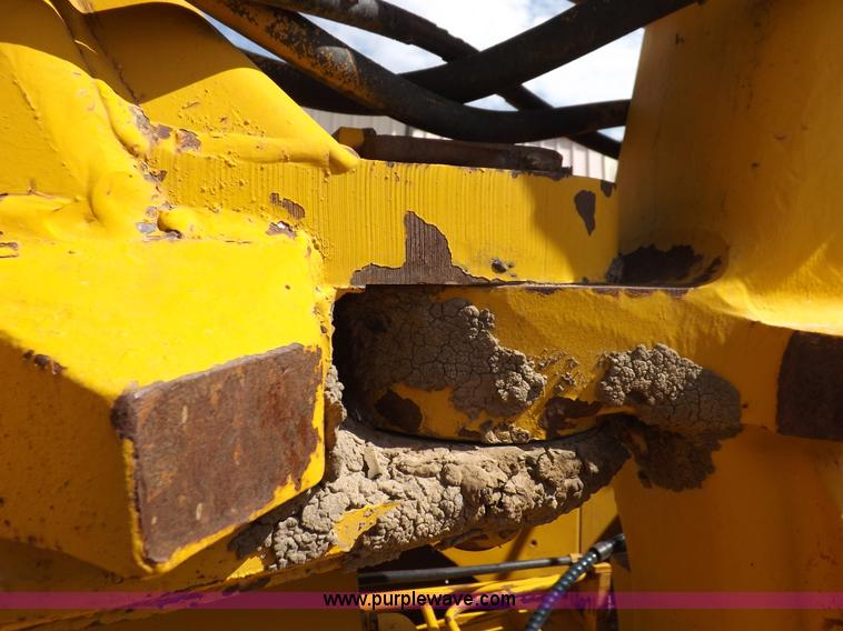 image for item I8491 1971 Caterpillar 613 elevating scraper