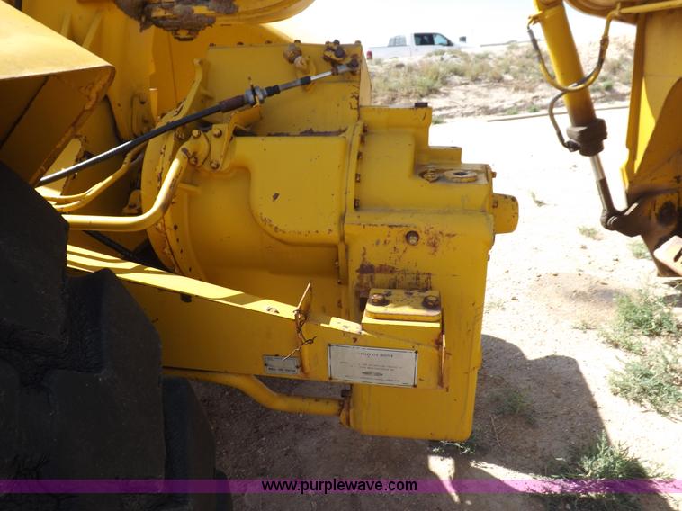 image for item I8491 1971 Caterpillar 613 elevating scraper