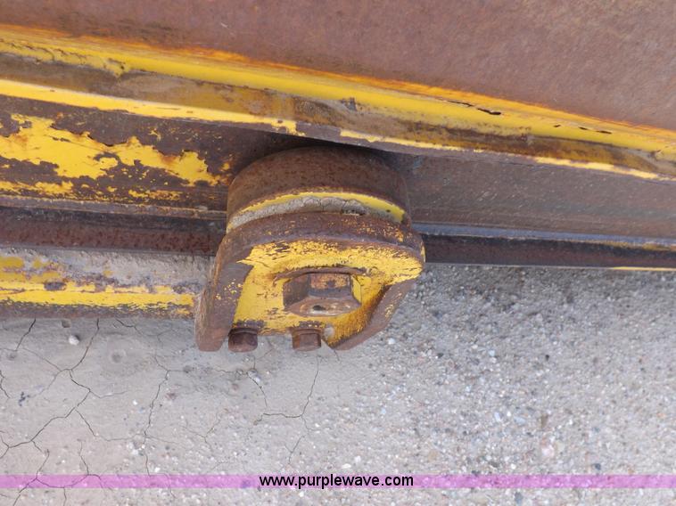 image for item I8491 1971 Caterpillar 613 elevating scraper