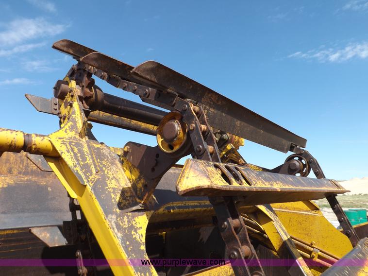 image for item I8491 1971 Caterpillar 613 elevating scraper