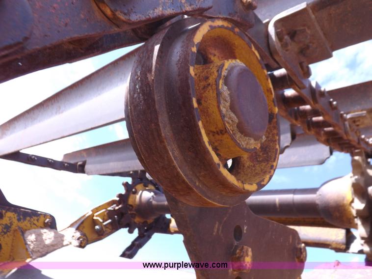 image for item I8491 1971 Caterpillar 613 elevating scraper