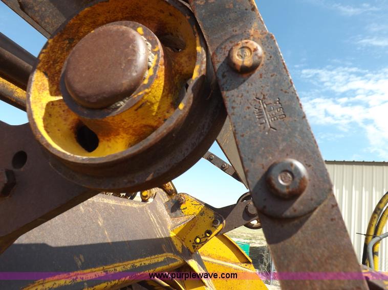 image for item I8491 1971 Caterpillar 613 elevating scraper
