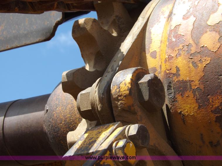 image for item I8491 1971 Caterpillar 613 elevating scraper