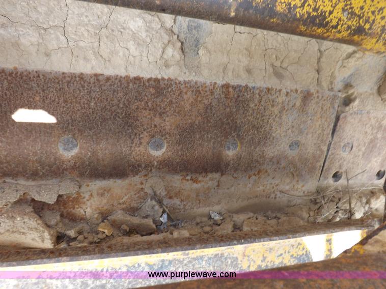 image for item I8491 1971 Caterpillar 613 elevating scraper