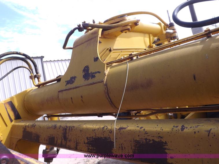 image for item I8491 1971 Caterpillar 613 elevating scraper