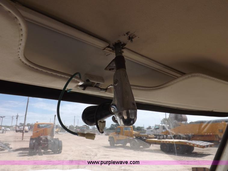 image for item I8492 1975 Ford F750E bucket truck