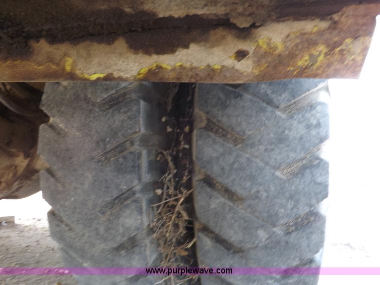 image for item I8492 1975 Ford F750E bucket truck