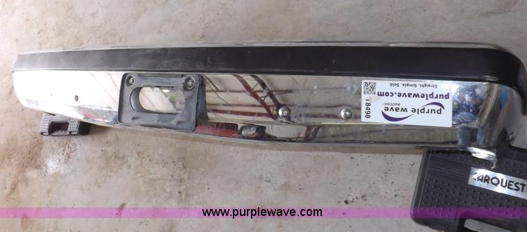 image for item I8498 198 Ford F350 chrome bumper