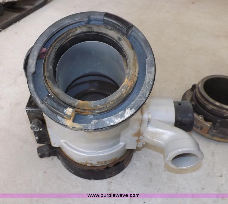 image for item I8499 Assorted fire fighting valves and adapters