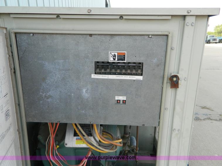 image for item T9996 Carrier AC unit