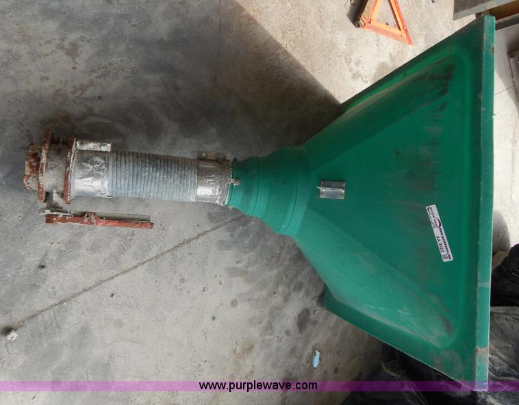 image for item AA9523 Concrete funnel