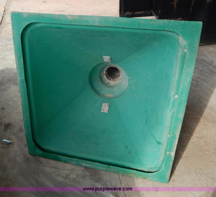 image for item AA9523 Concrete funnel